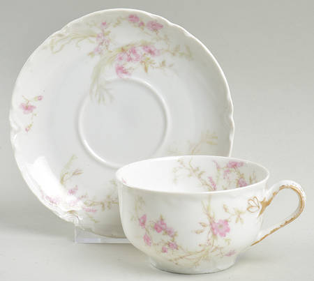 Schleiger 1166-1 Flat Cup & Saucer Set