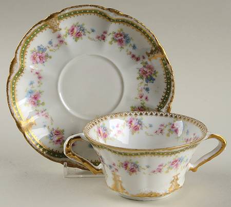 Schleiger 1052-1 Flat Bouillon Cup & Saucer