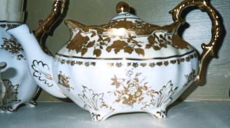Grand Baroque Teapot & Lid