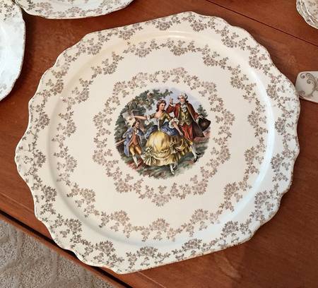 HMU2 Handled Cake Plate