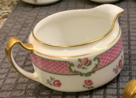 H2765 Creamer