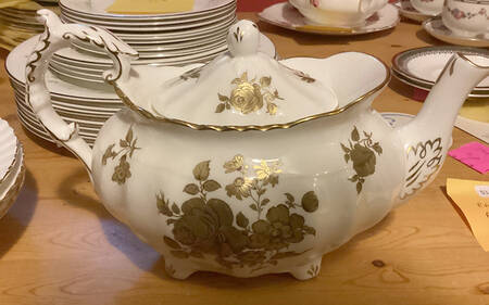 5989 Teapot & Lid