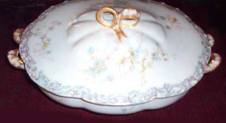 H2854 Oval Covered Vegetable