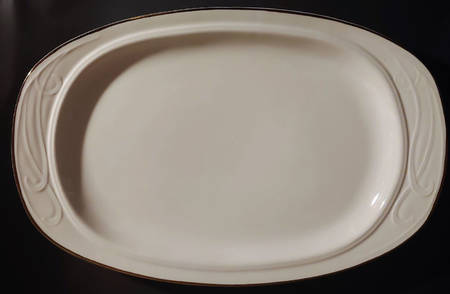 Lame 13" Oval Serving Platter