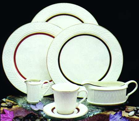 Inverness Black (Gothic) by Homer Laughlin 