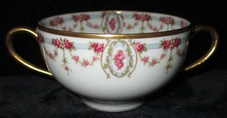 H2869 Footed Cream Soup Bowl