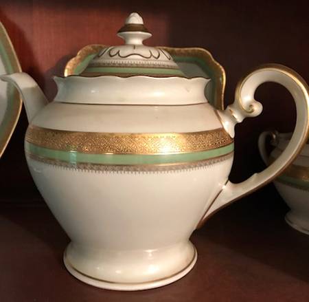 19780 Teapot & Lid