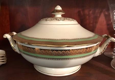 19780 Round Covered Vegetable