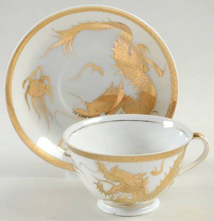 HYA22 Footed Cup & Saucer Set