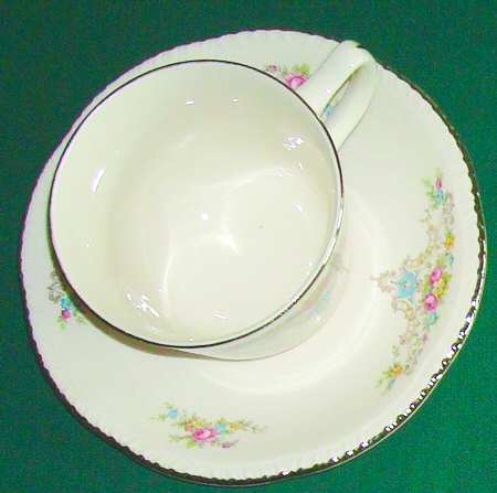HLC2409 Footed Cup & Saucer Set