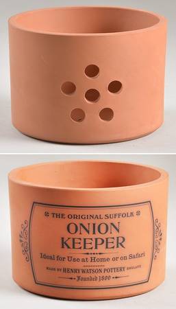 The Original Suffolk (Terra Cotta) Onion Keeper No Wood Lid