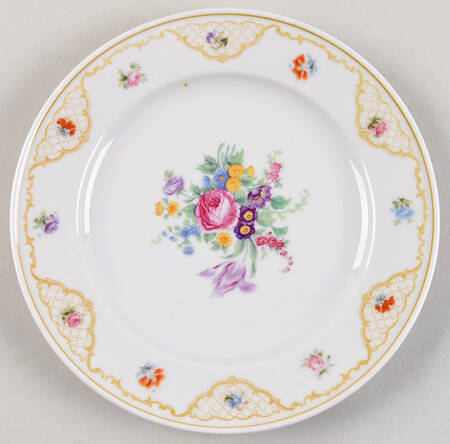 7470 (Cream Background) Salad Plate by Hutschenreuther