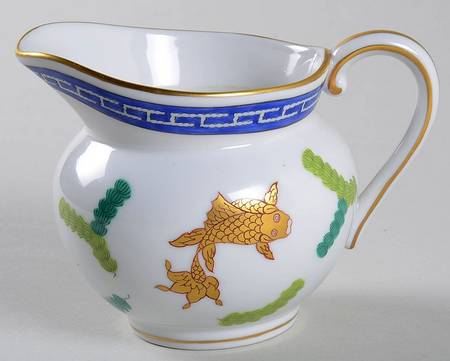 Poisson (PO) (White Background) Creamer