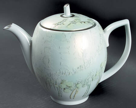 Couture Coffee Pot & Lid