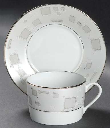 Odyssee Flat Cup & Saucer Set