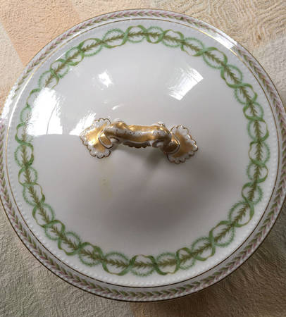H3002 Round Covered Vegetable