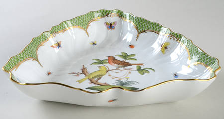 Rothschild Bird Green Border (ROEV) 10" Triangular Vegetable Bowl