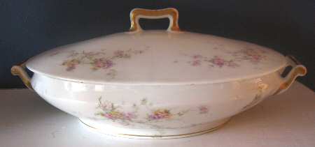 Schleiger 837-11 Oval Covered Vegetable