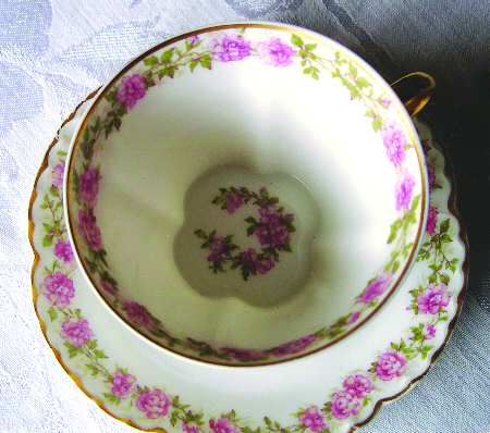 H3051 Flat Cup & Saucer Set