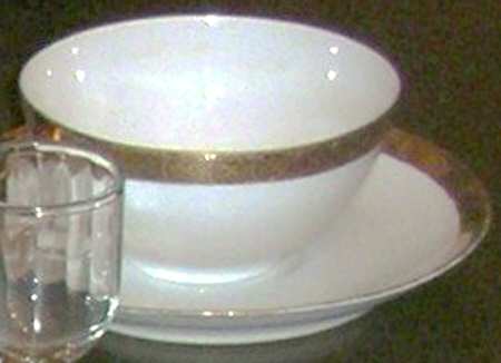HUT1416 Gravy Boat with Attached Underplate