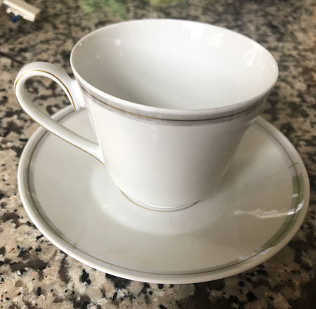 19494 Flat Cup & Saucer Set