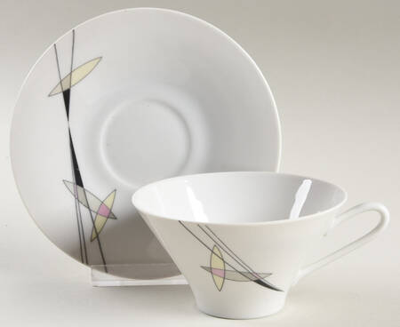 03667 Flat Cup & Saucer Set