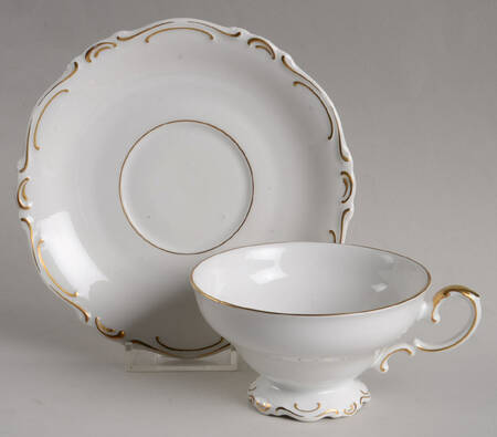 HC890 Footed Cup & Saucer Set
