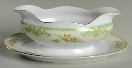 HIR53 Gravy Boat with Attached Underplate