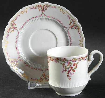 Carignan Footed Demitasse Cup & Saucer Set