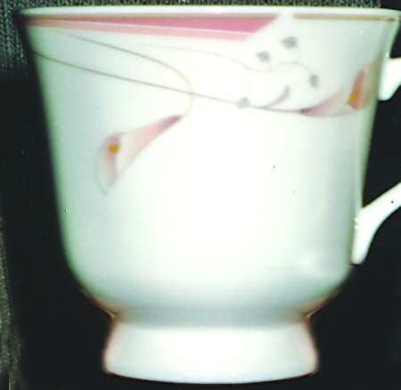 Calla Lilly Footed Cup