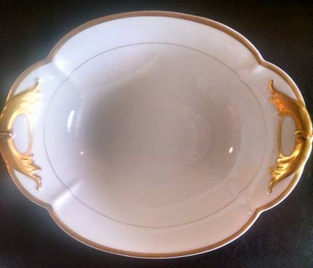 H3107 9" Oval Vegetable Bowl
