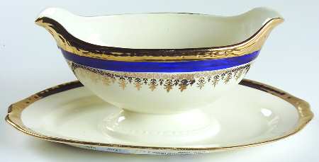 HLC2463 Gravy Boat with Attached Underplate