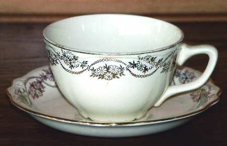 Century's Three Daisy (Gold Trim) Flat Cup & Saucer Set