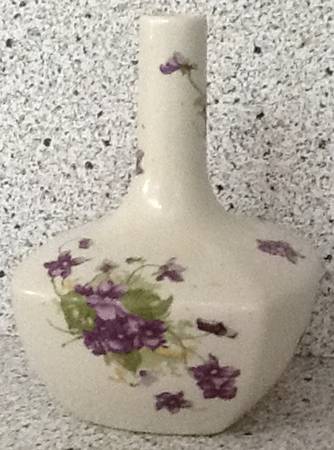 HMU4 Bud Vase