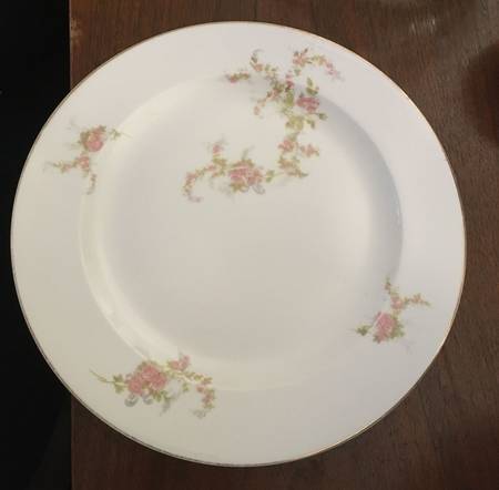 HUT1458 Dinner Plate