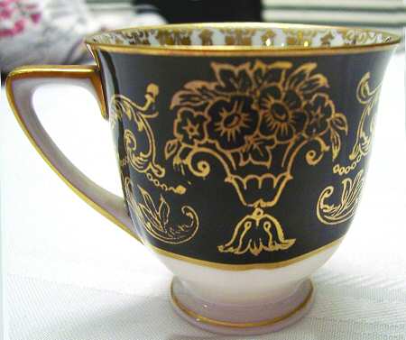 HC914 Footed Cup