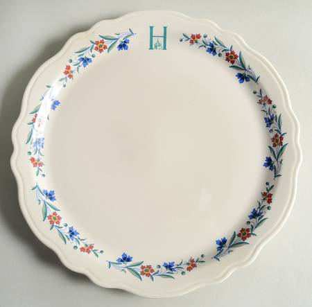 Homestead Hotel 11" Chop Plate (Round Platter)