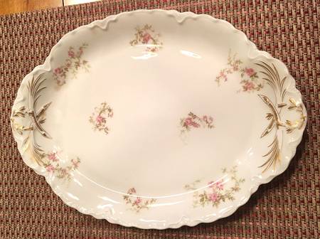 H3211 13" Oval Serving Platter