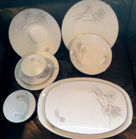 04133 Dinner Plate