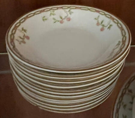 Schleiger 1094 Fruit/Dessert (Sauce) Bowl