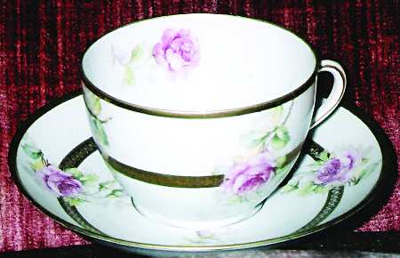 HGO6 Flat Cup & Saucer Set