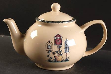 Birdhouse Teapot & Lid