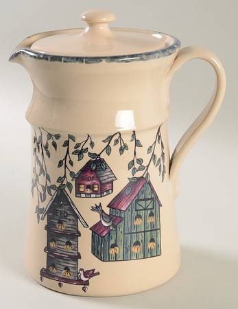 Birdhouse 48 Oz Pitcher with Lid