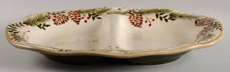 Pine & Berries 16" Oval Divided Vegetable Bowl