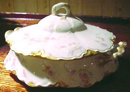 Schleiger 63-2 Round Covered Vegetable