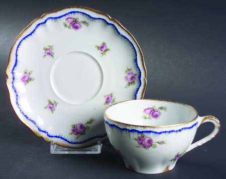 H3287 Flat Cup & Saucer Set