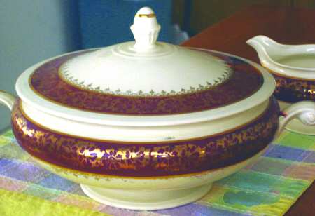 HLC3182 Round Covered Vegetable