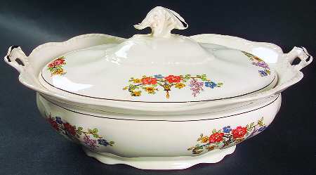 HAR136 Oval Covered Vegetable