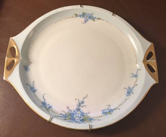 HUT1579 Handled Cake Plate