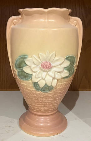 Waterlily Walnut Apricot 10" Vase